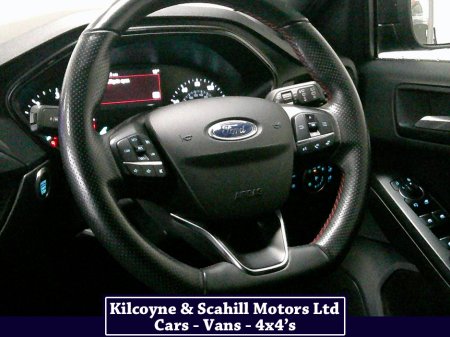 2021 Ford Focus ST-LINE TDCI thumbnail