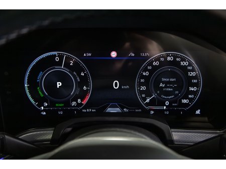 2021 Volkswagen Touareg - thumbnail 21