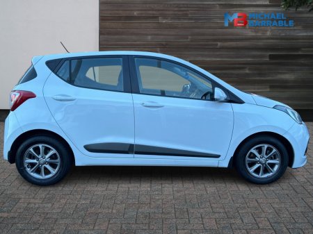 2016 Hyundai i10 DELUXE AUTO 4DR €10,950 thumbnail