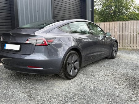 2022 Tesla Model 3 - thumbnail 3