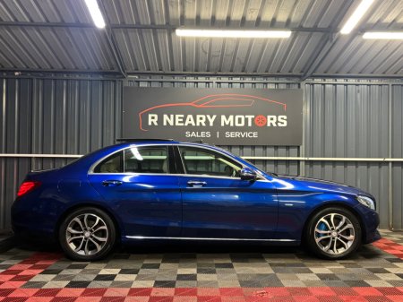 2017 Mercedes-Benz C Class - thumbnail 2