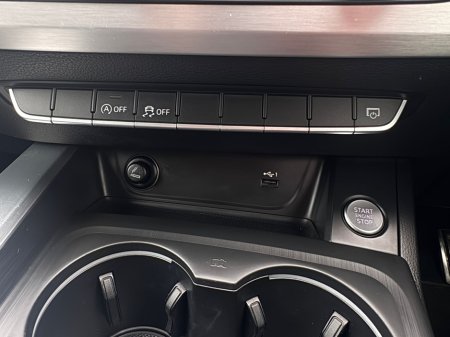 2018 Audi A4 LIMOUSINE 2.0 TDI S-LINE 4DR €19,800 thumbnail