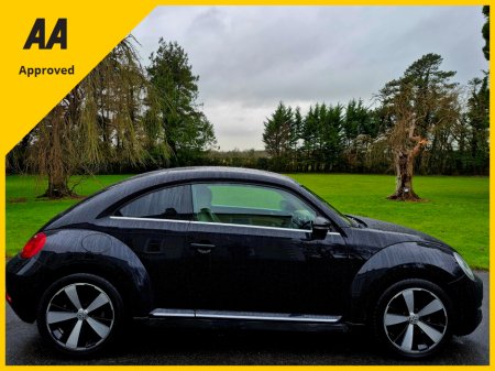 2015 Volkswagen Beetle Design+Auto+Low KM's €13,995