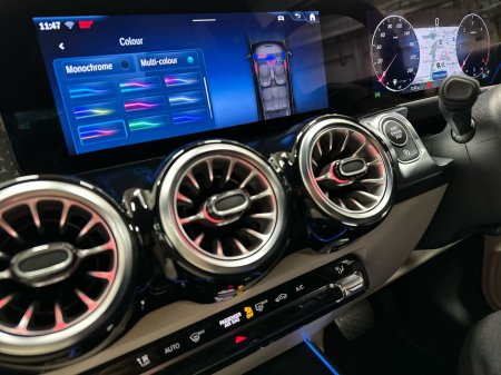 2025 Mercedes-Benz GLB GLB200 D Progressive Line + *Saving €8,748 from new price* €61,900 thumbnail