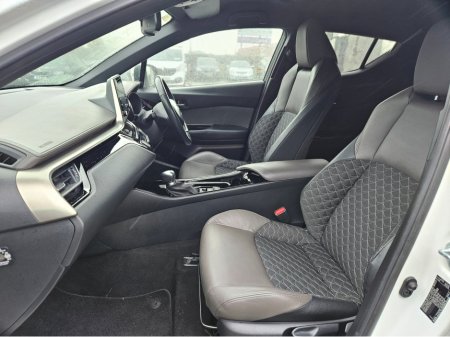 2022 Toyota C-HR 1.8 HYBRID SOL 4DR AUTO €19,950 thumbnail