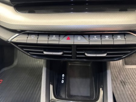 2023 Skoda Octavia - thumbnail 17