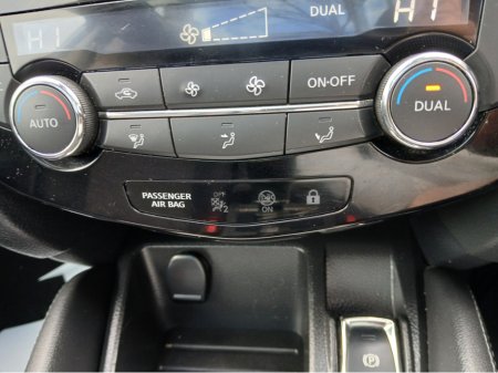 2017 Nissan Qashqai - thumbnail 14