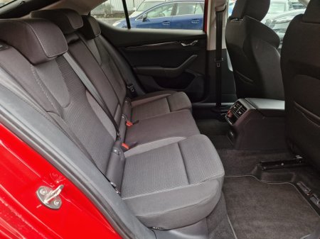 2024 Skoda Octavia 2.0 TDI 115BHP AMBITION LOW MILEAGE 2 KEYS €28,900 thumbnail