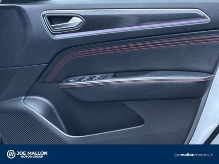 2023 Renault Arkana TCe 140 Auto RS Line thumbnail