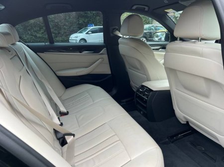 2020 BMW 5 Series 530e M-SPORT COMPETITION 2.0 HYBRID // LEATHER M-SPORT INTERIOR // DIGITAL CLUSTER // NEW 20" M5 ALLOYS €33,950 thumbnail