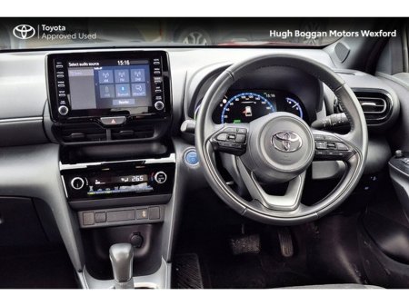 2024 Toyota Yaris Cross LUNA SPORT BITONE, MINT CONDITION €29,995 thumbnail