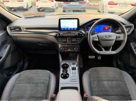 2022 Ford Kuga - thumbnail 18