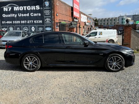 2022 BMW 5 Series - thumbnail 2