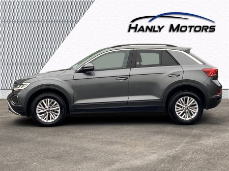 2024 Volkswagen T-Roc - thumbnail 5