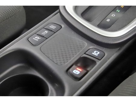 2022 Toyota Yaris Cross - thumbnail 29