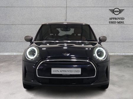2023 MINI Hatch 3-Door Cooper Exclusive €30,950 thumbnail