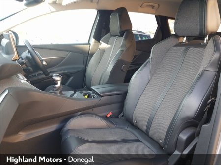 2021 Peugeot 3008 - thumbnail 5