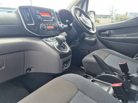 2021 Nissan NV200 - thumbnail 11