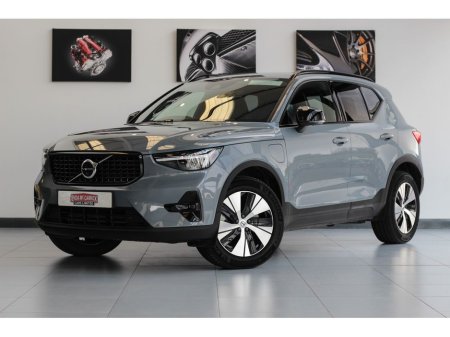 2023 Volvo XC40 T4 PLUS DARK RECHARGE