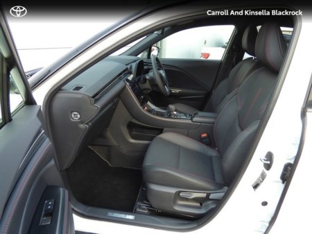 2025 Lexus LBX Hybrid Emotion €42,950 thumbnail