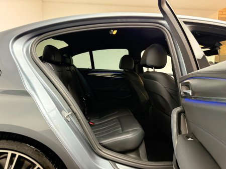 2019 BMW 5 Series - thumbnail 12