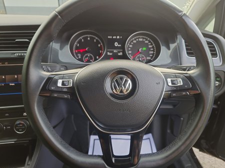 2018 Volkswagen Golf - thumbnail 12