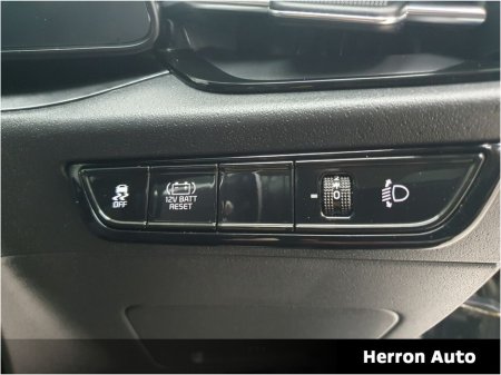 2024 Kia Niro - thumbnail 7