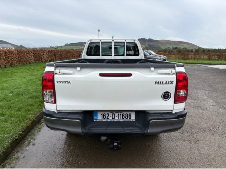2016 Toyota Hilux - thumbnail 7