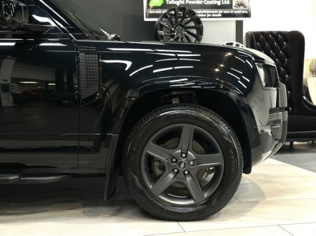 2025 Land Rover Defender - thumbnail 5