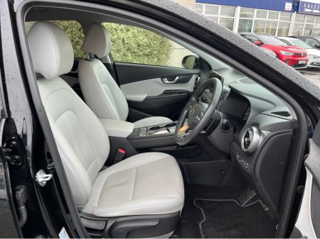2023 Hyundai Kona KAUAI PREMIUM 64KWH EV //FULL LEATHER//HEATED SEATS AND STEERING WHEEL//REVERSE CAMERA//SAT NAV//KRELL SOUND SYSTEM// €23,950 thumbnail