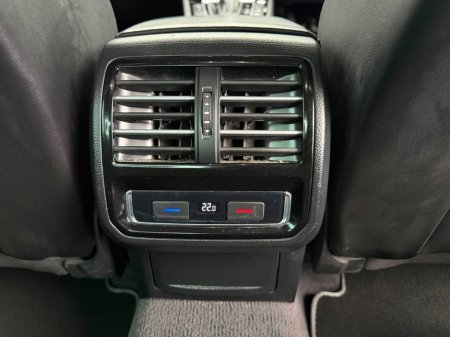 2018 Volkswagen Passat - thumbnail 13