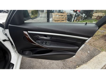 2017 BMW 3 Series - thumbnail 10