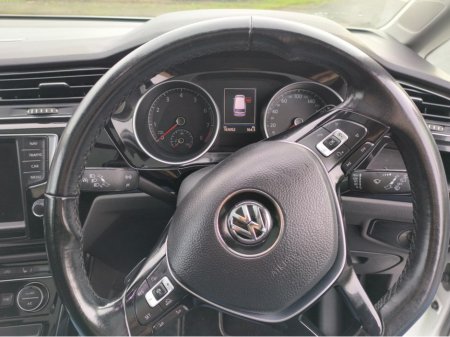 2017 Volkswagen Touran Comfort €16,950 thumbnail