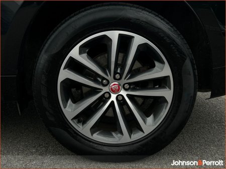 2021 Jaguar F-Pace AWD 2.0 I4 PHEV 404 PS Auto €39,900 thumbnail