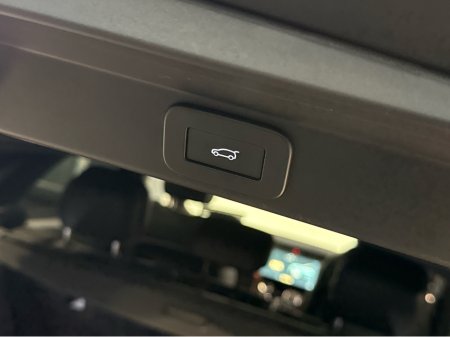 2023 Land Rover Range Rover Sport P440e Dynamic SE thumbnail