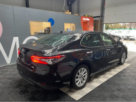 2021 Toyota Camry - thumbnail 2