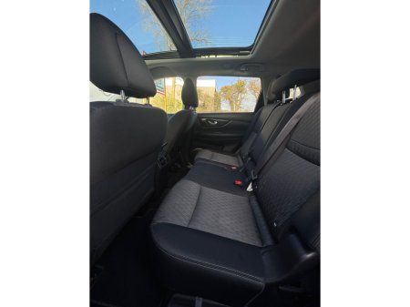 2018 Nissan X-Trail - thumbnail 16