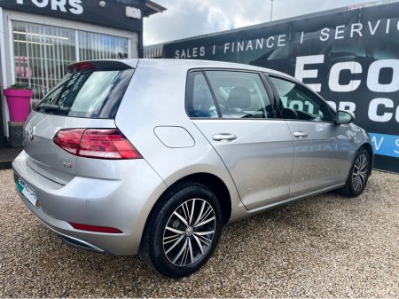 2017 Volkswagen Golf - thumbnail 6