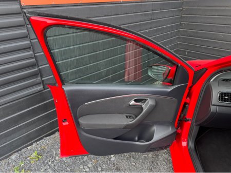 2015 Volkswagen Polo - thumbnail 15