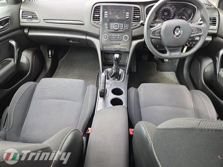 2019 Renault Megane - thumbnail 2