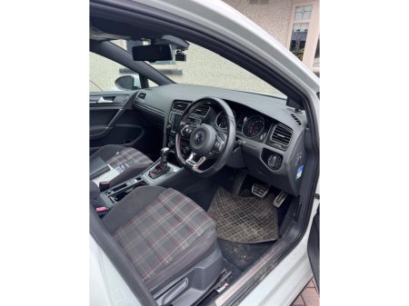 2015 Volkswagen Golf - thumbnail 16