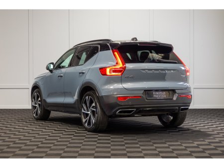 2020 Volvo XC40 - thumbnail 4