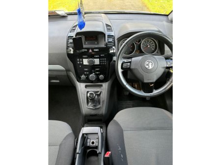 2013 Vauxhall Zafira - thumbnail 16