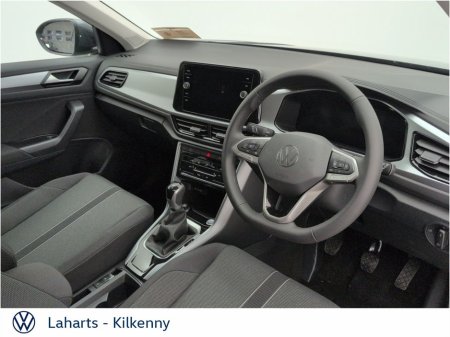 2025 Volkswagen T-Roc EDITION 75 2.0TDI 116HP €38,950 thumbnail