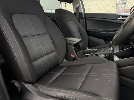 2017 Hyundai Tucson - thumbnail 13