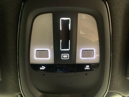 2022 Volvo XC40 - thumbnail 29