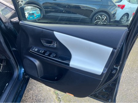 2018 Toyota Prius Alpha 7 SEATER AUTOMATIC HYBRID 1.8 PETROL //LOW MILES//REVERSE CAMERA//KEYLESS ENTRY//ADAPTIVE CRUISE CONTROL// €21,950 thumbnail