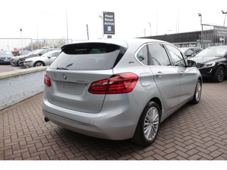 2016 BMW 2 Series Active Tourer - view 4