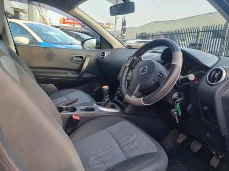 2013 Nissan Qashqai - thumbnail 4