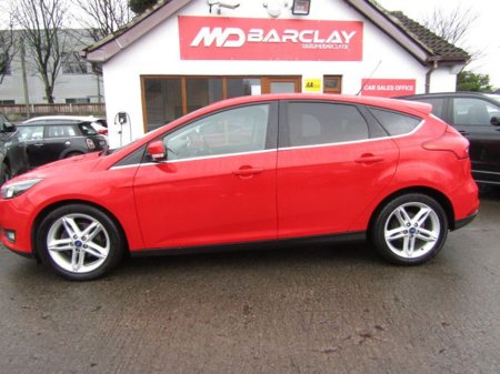 2016 Ford Focus 1.0 Zetec Ecoboost 100PS 5DR €9,950 thumbnail
